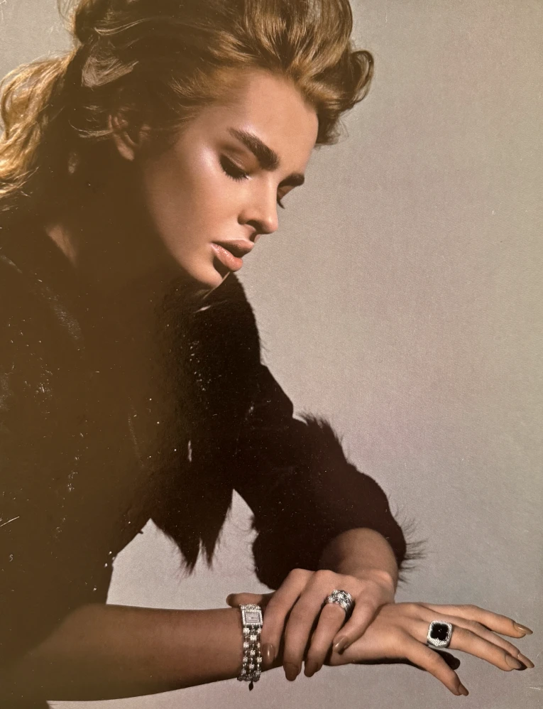 May Gil jeweler advertising / Juwelier Werbung May Gil Modell.